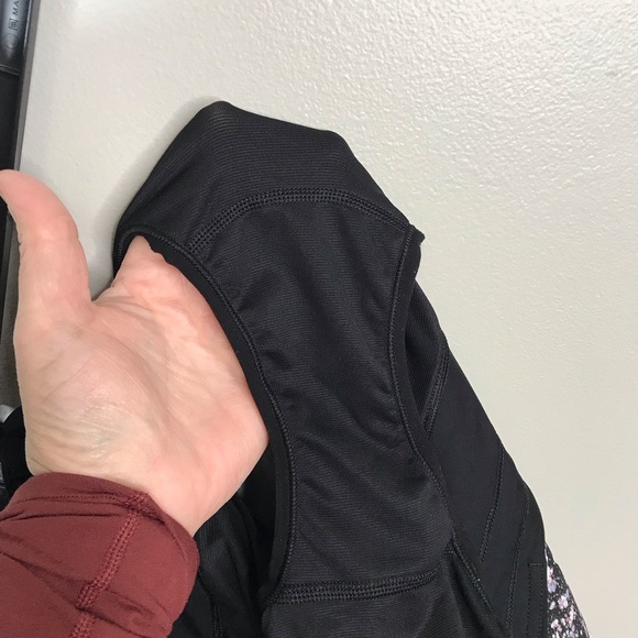 Lululemon Speed Up Short Long *4" Sz 12 - Picture 8 of 8